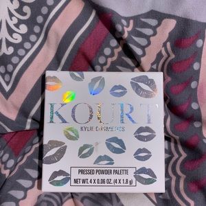 KYLIE X KOURTNEY PALETTE 🎨